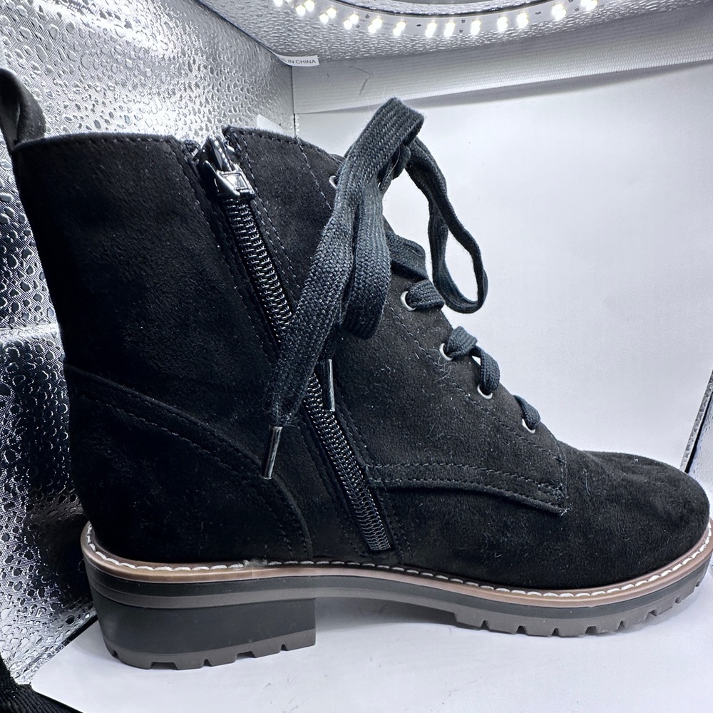 Kenzie “Kasha” Side Zipper Boot 8M NWOT